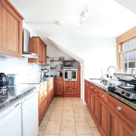 Luxury 3 Bed Royal Mile Apartment Edinburgh Bagian luar foto