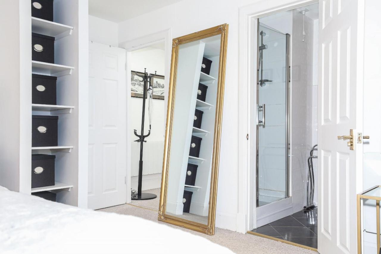Luxury 3 Bed Royal Mile Apartment Edinburgh Bagian luar foto