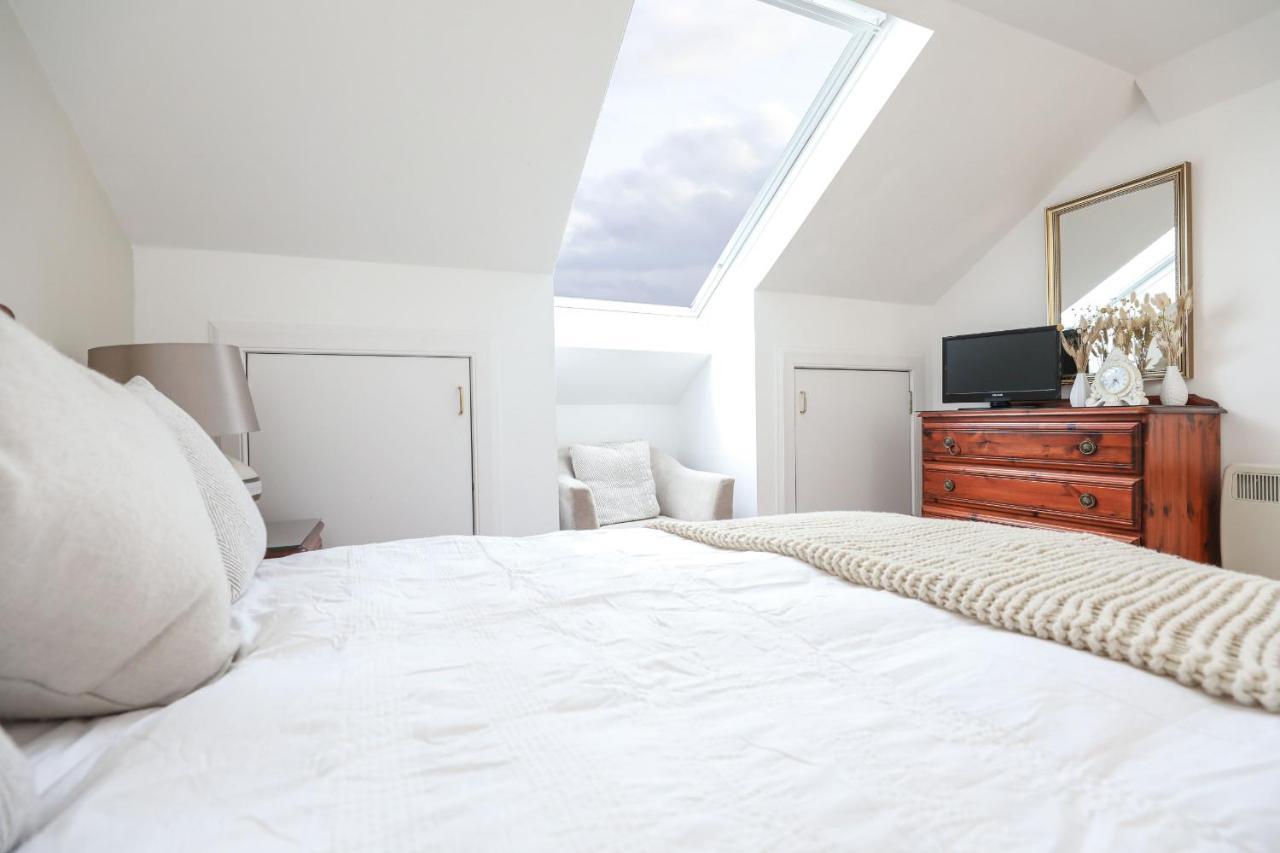 Luxury 3 Bed Royal Mile Apartment Edinburgh Bagian luar foto