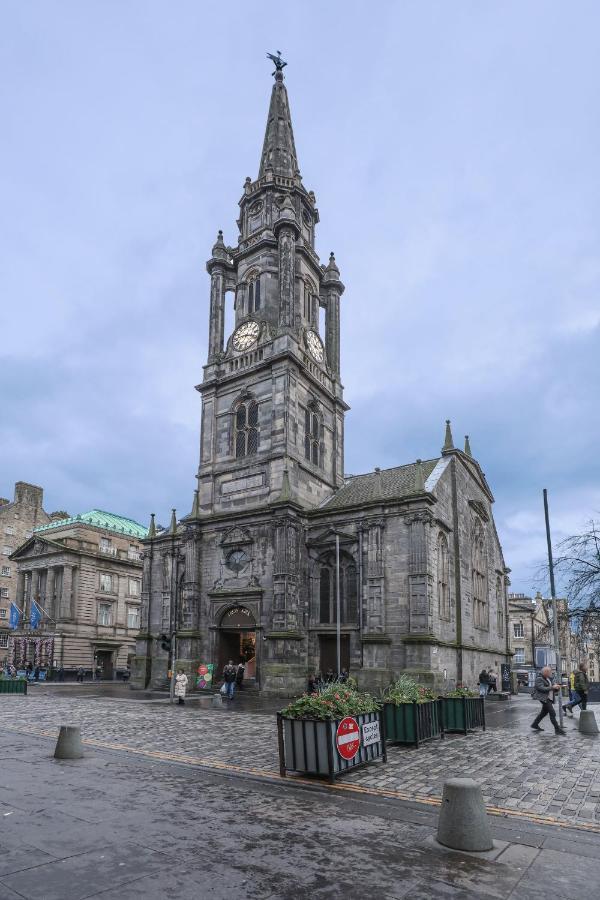 Luxury 3 Bed Royal Mile Apartment Edinburgh Bagian luar foto
