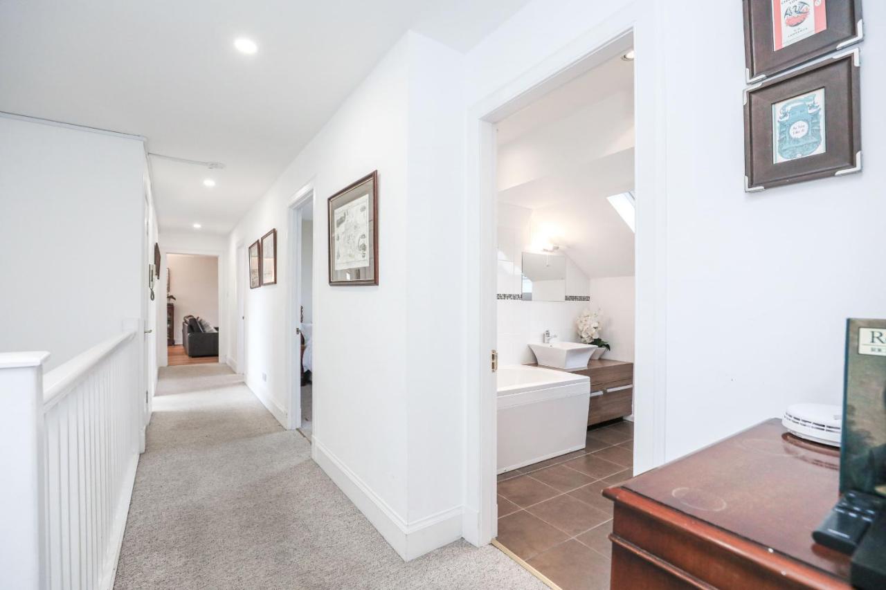 Luxury 3 Bed Royal Mile Apartment Edinburgh Bagian luar foto