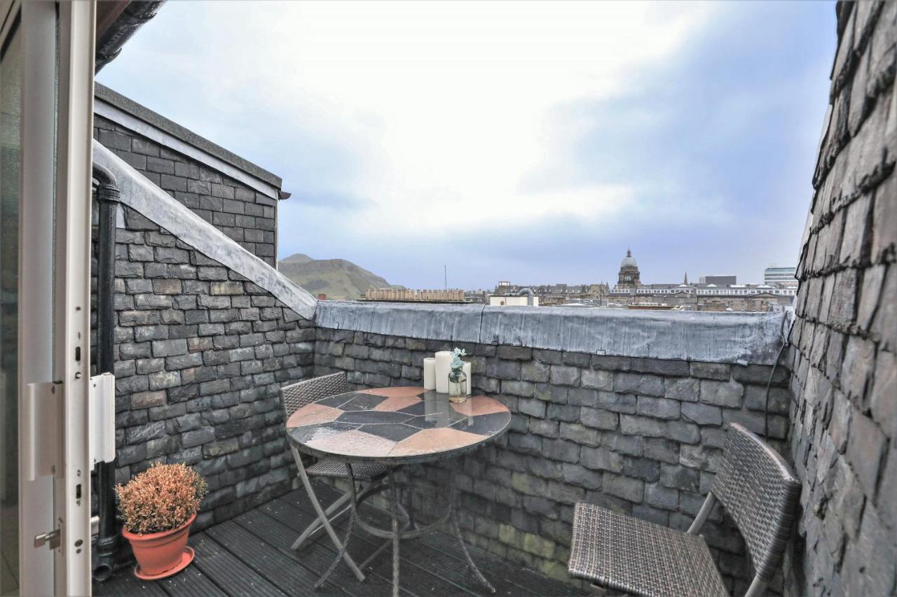 Luxury 3 Bed Royal Mile Apartment Edinburgh Bagian luar foto