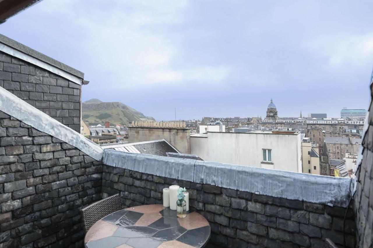 Luxury 3 Bed Royal Mile Apartment Edinburgh Bagian luar foto