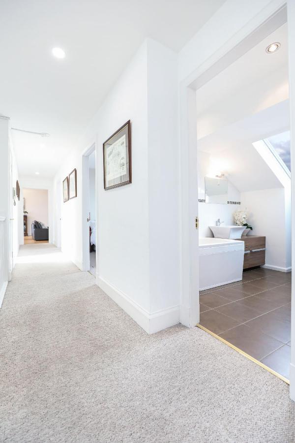 Luxury 3 Bed Royal Mile Apartment Edinburgh Bagian luar foto