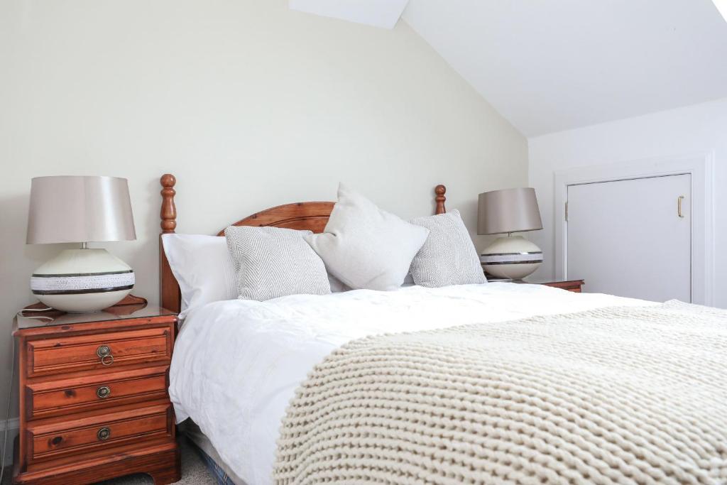 Luxury 3 Bed Royal Mile Apartment Edinburgh Bagian luar foto