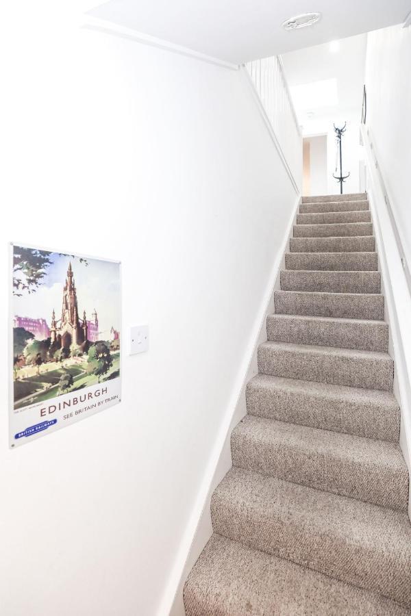 Luxury 3 Bed Royal Mile Apartment Edinburgh Bagian luar foto