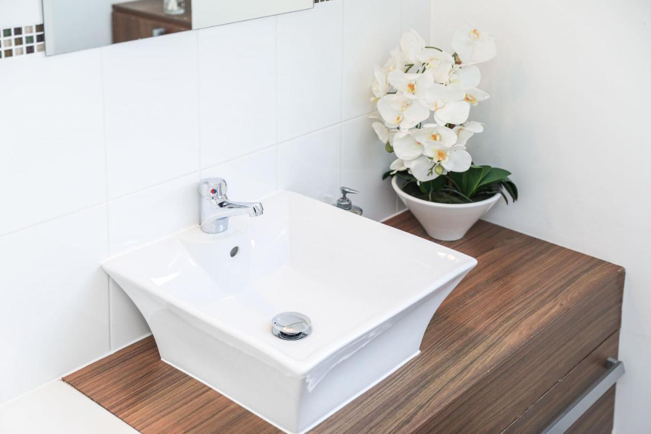 Luxury 3 Bed Royal Mile Apartment Edinburgh Bagian luar foto