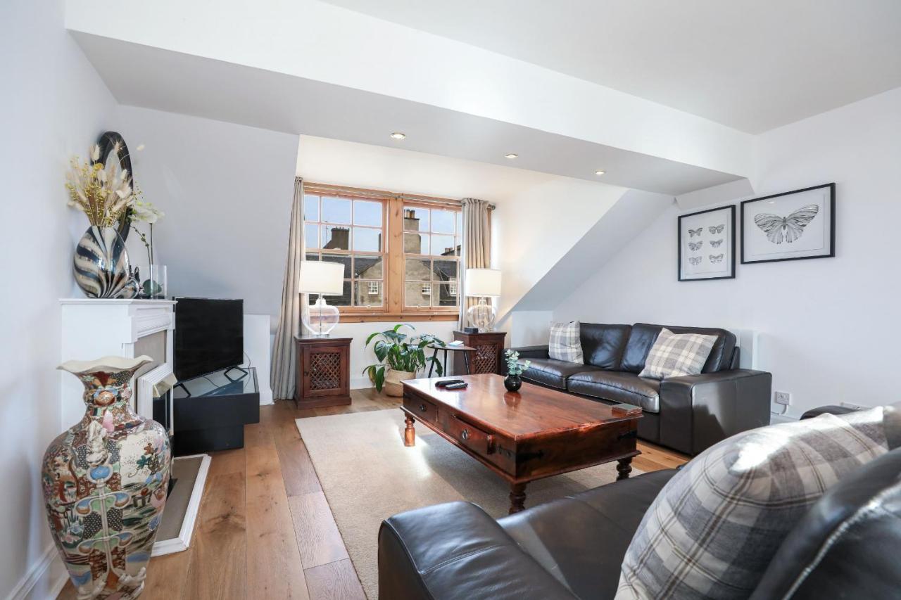 Luxury 3 Bed Royal Mile Apartment Edinburgh Bagian luar foto