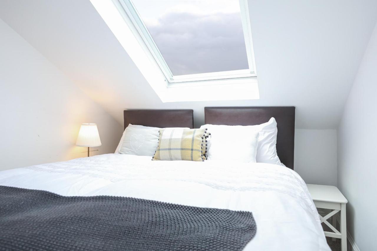 Luxury 3 Bed Royal Mile Apartment Edinburgh Bagian luar foto